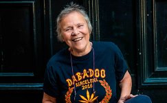 Mila-YAnsen__WOdVddsDu9V86elS.jpg Mila-YAnsen__WOdVddsDu9V86elS.jpg